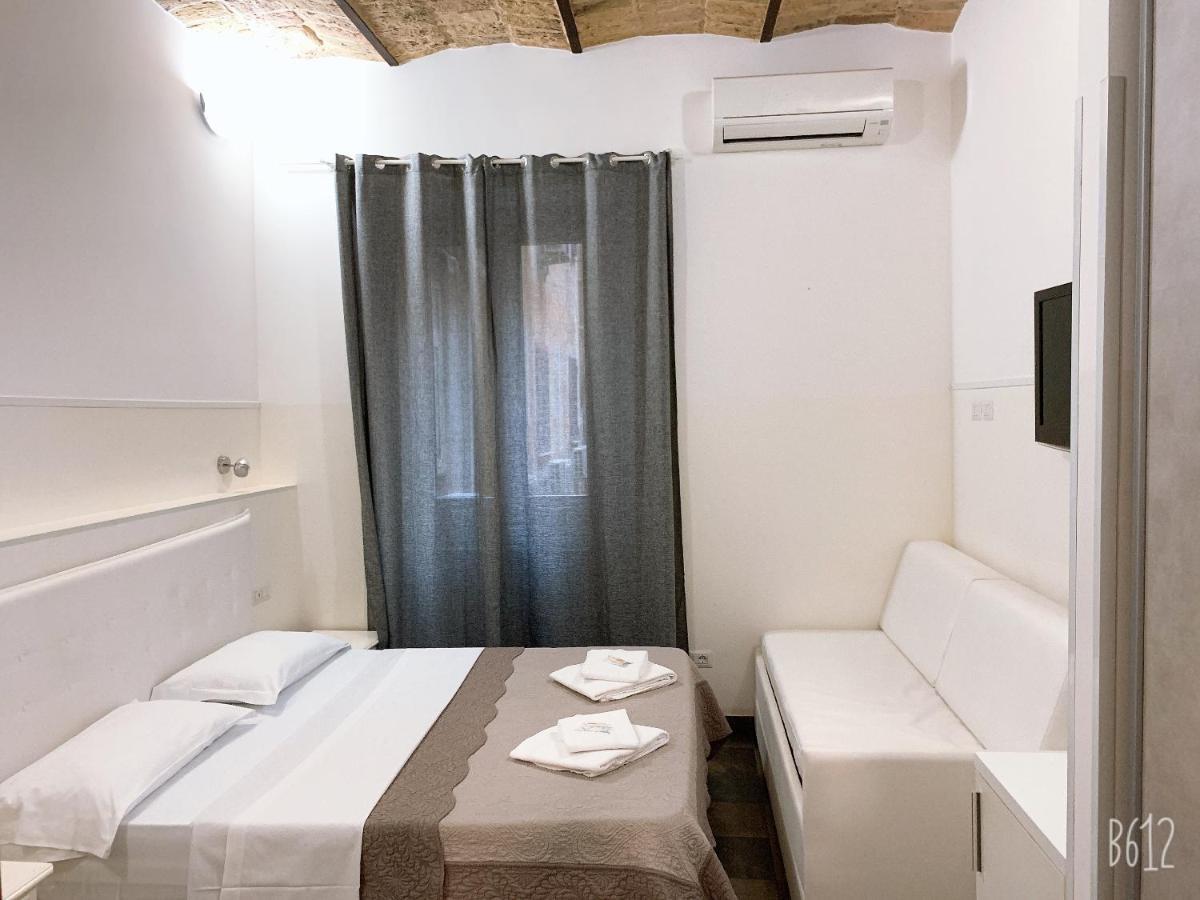 Golden Nice Apartment Рим Екстериор снимка