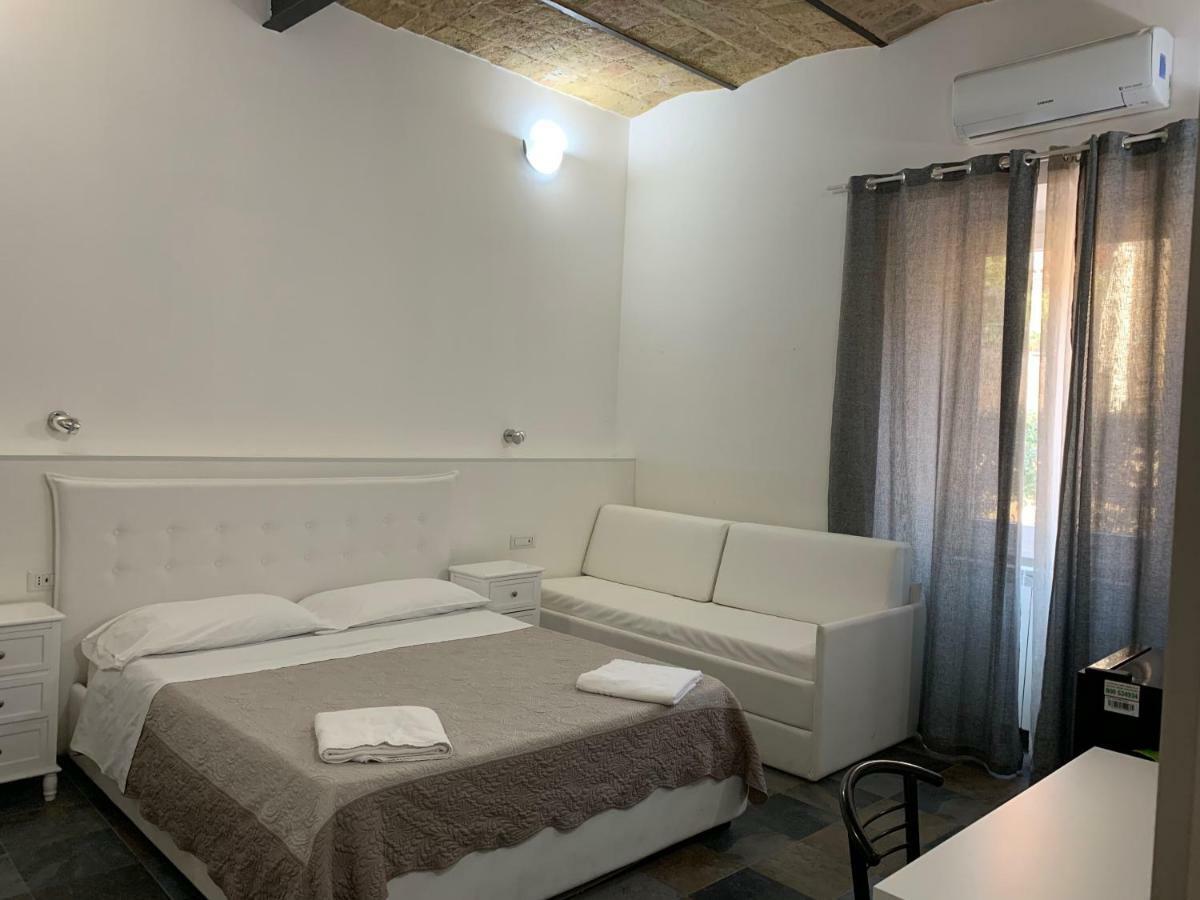 Golden Nice Apartment Рим Екстериор снимка