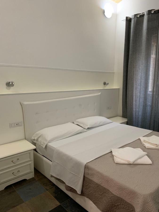 Golden Nice Apartment Рим Екстериор снимка